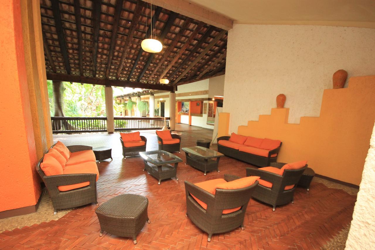 Hotel Ciudad Real Palenque Exterior photo